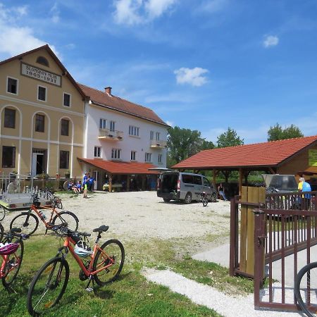 Mill House Apartment And Camping Ljutomer Exteriör bild