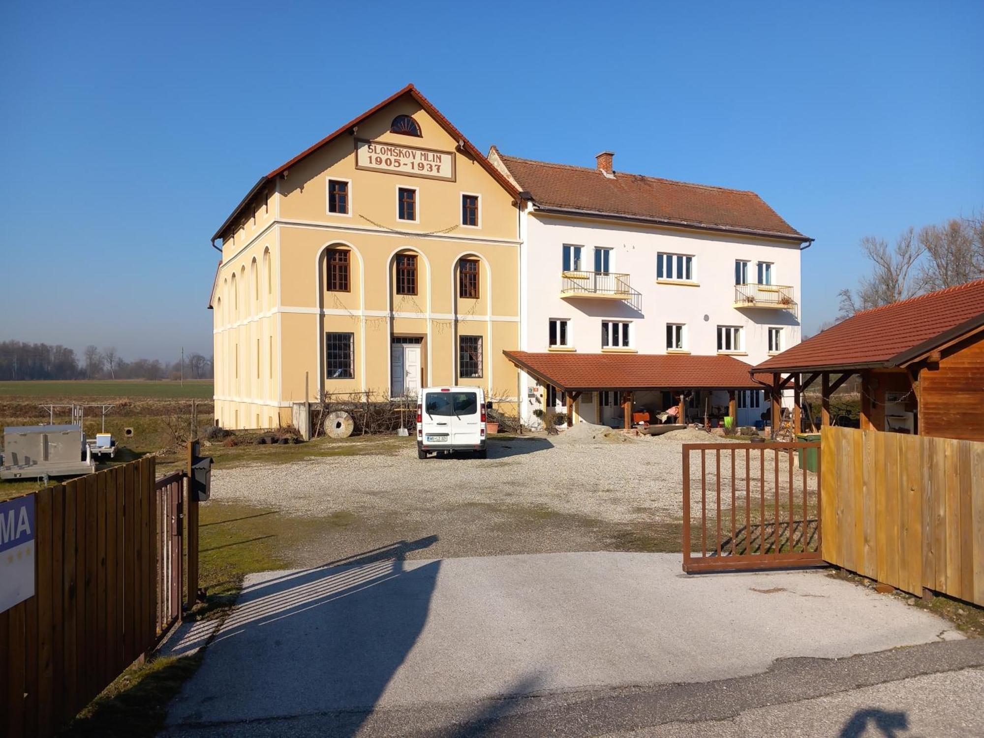 Mill House Apartment And Camping Ljutomer Exteriör bild