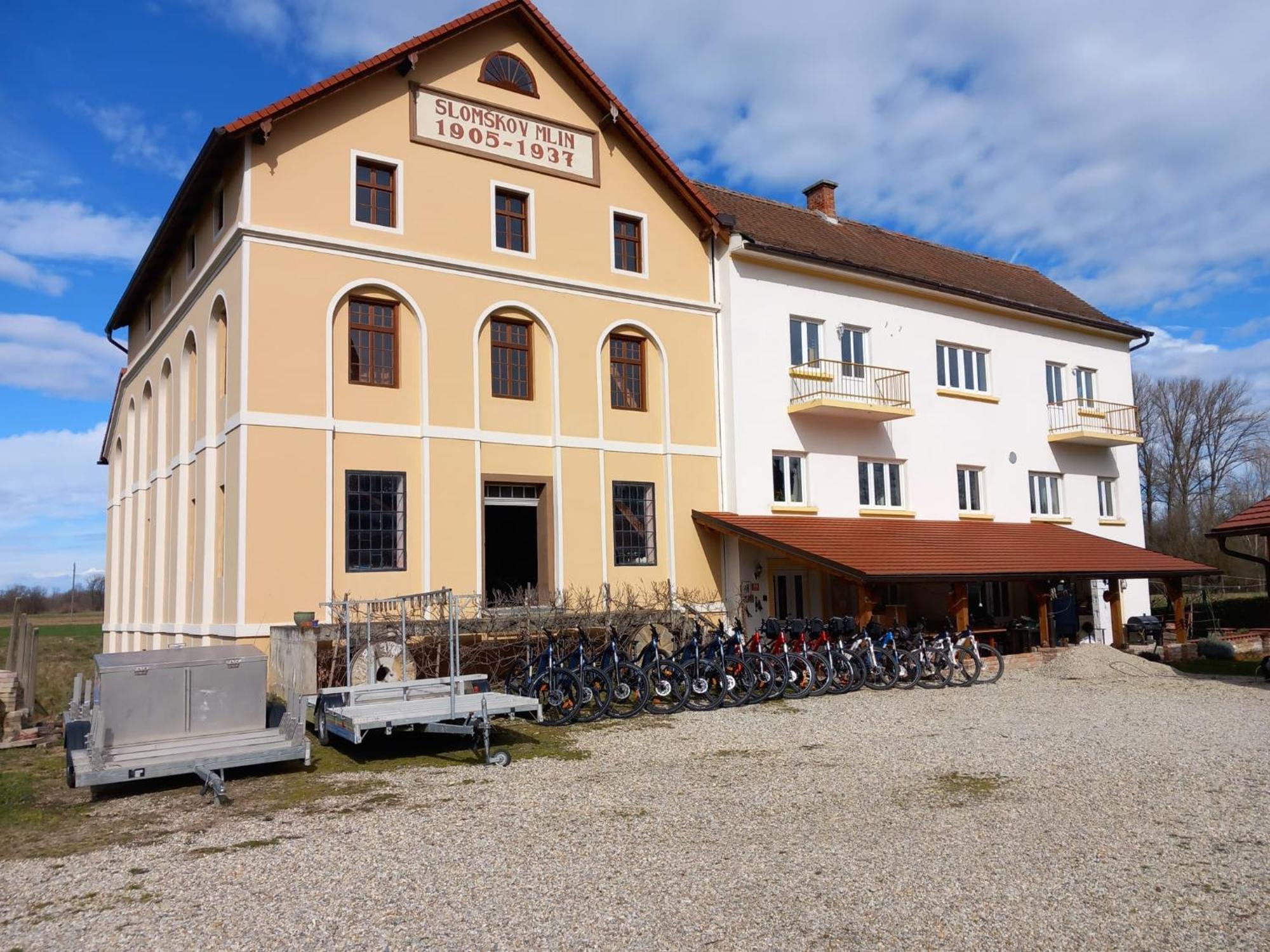 Mill House Apartment And Camping Ljutomer Exteriör bild
